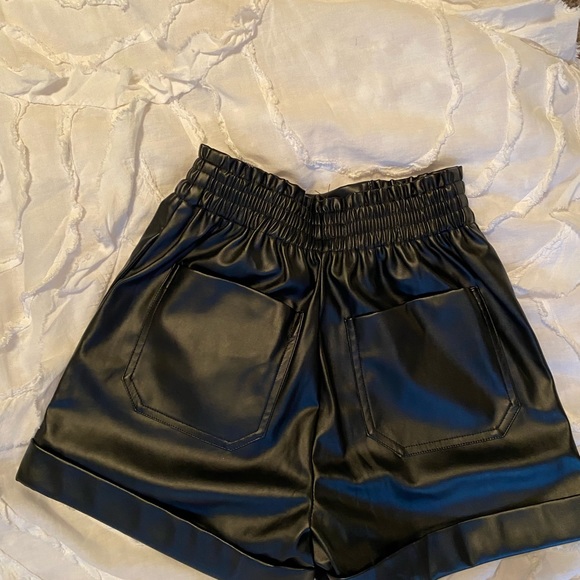 Black faux, leather paper bag shorts - Picture 2 of 3